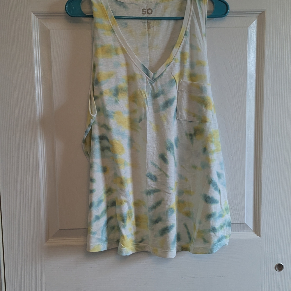 SO Cream Sleeveless Tank Top with Watercolor Pattern